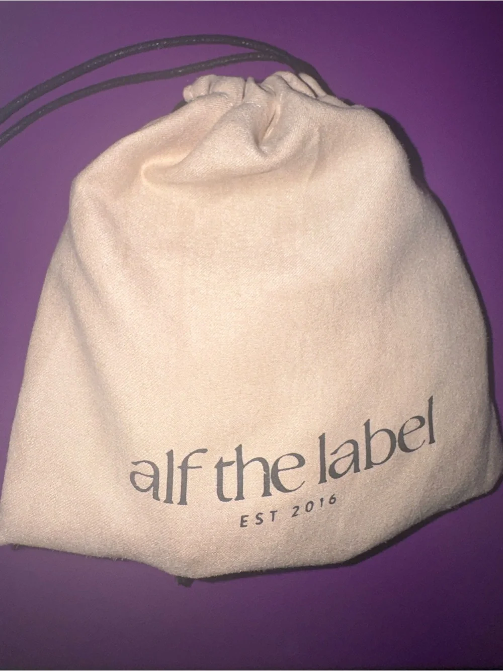 Alf the label Carabiner Capsule with Dust Bag for Clutch or Wristlet